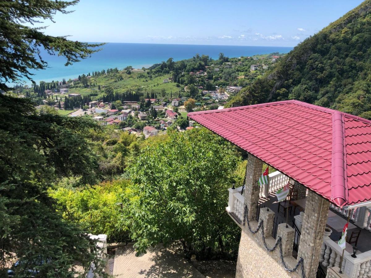Замок Орлиное Гнездо New Athos Extérieur photo